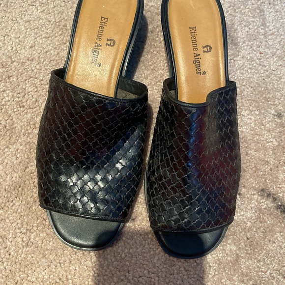 Etienne Aigner leather platform sandals - Picture 6 of 6